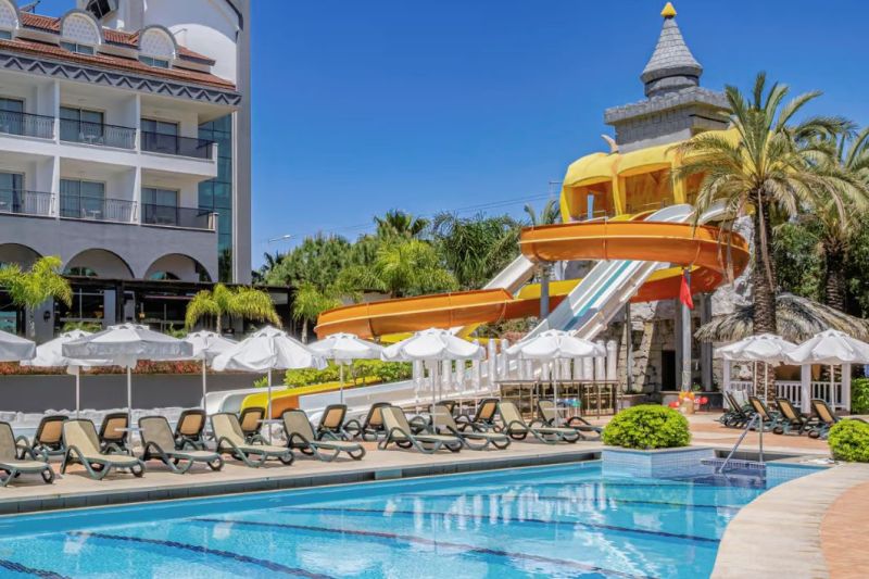 Naudi meeleolukat Türgi puhkust ja peatu 5* hotellis WELL PALACE SIDE!