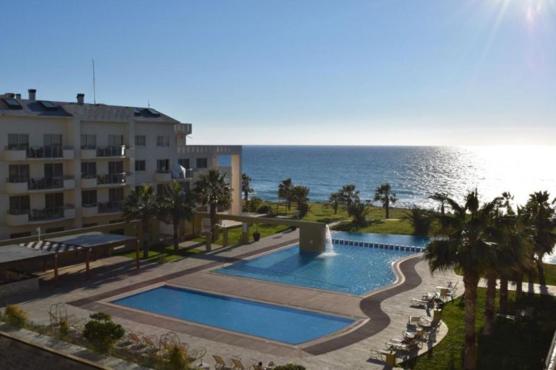 Puhkus mere ääres, Küprosel, 4* hotellis CAPITAL COAST RESORT & SPA!
