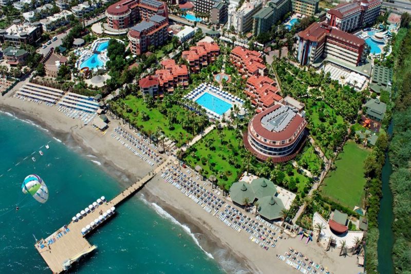 Lummavate vaadetega puhkus kvaliteetses hotellis SAPHIR HOTEL! 1