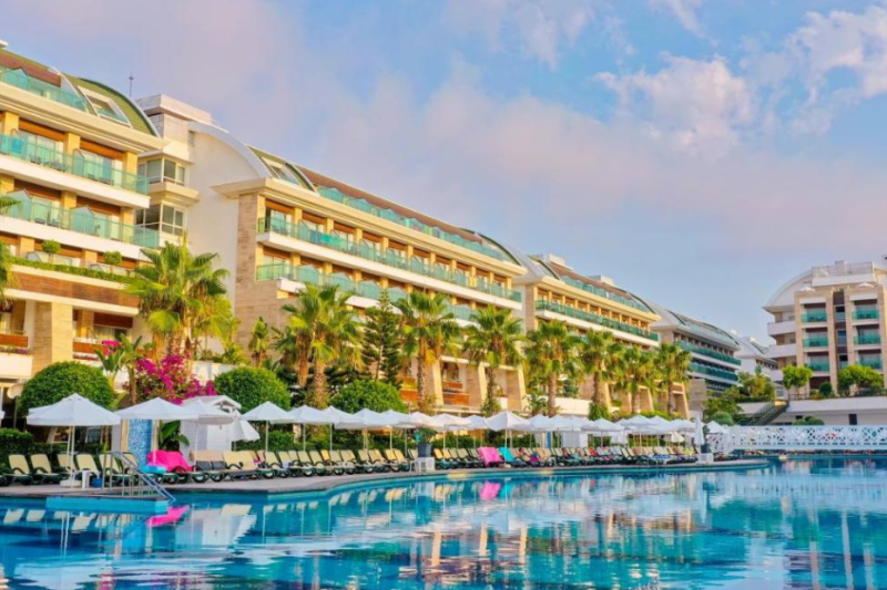 Puhkus perega 5* hotellis CRYSTAL WATERWORLD RESORT & SPA!